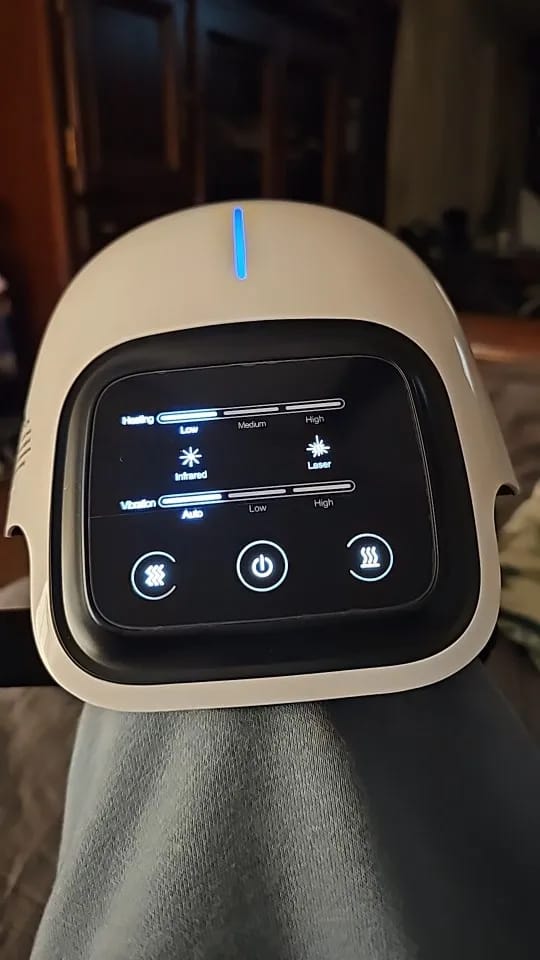 Customer photo review of SootheStride Knee Reliever Pro