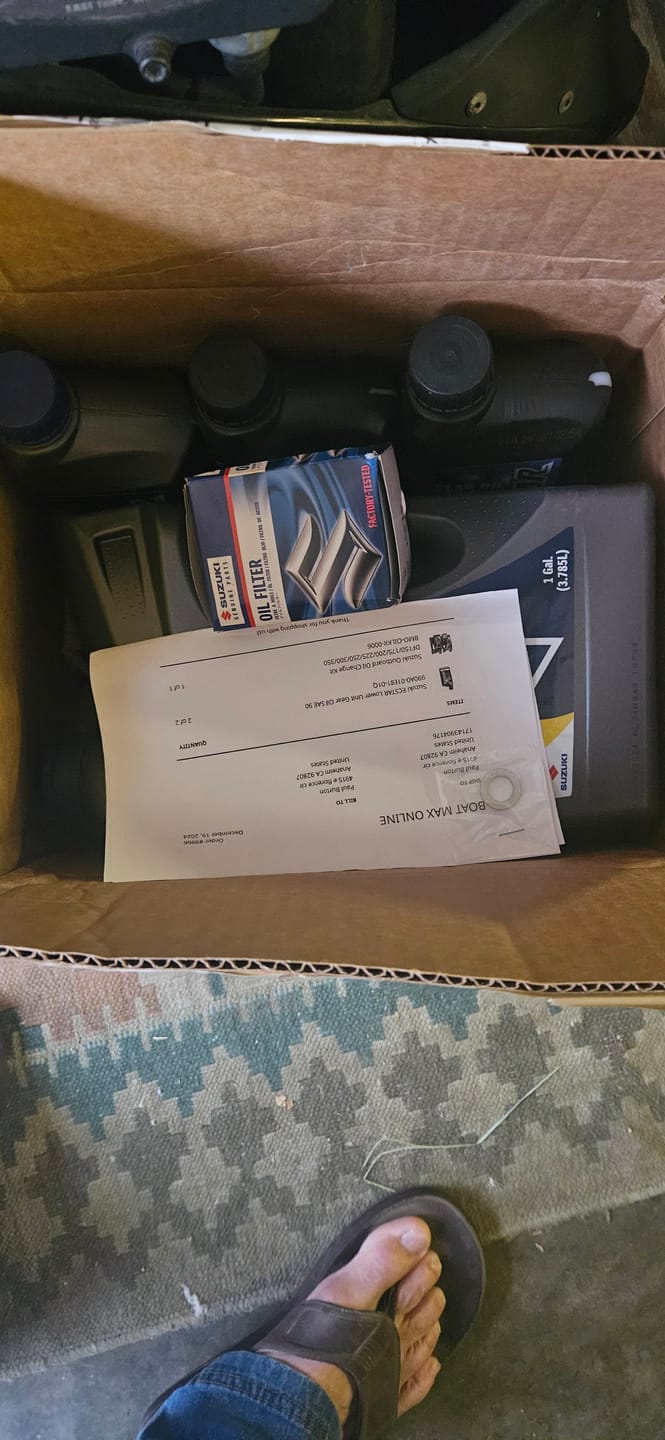 Customer photo review of Suzuki ECSTAR Lower Unit Gear Oil SAE 90