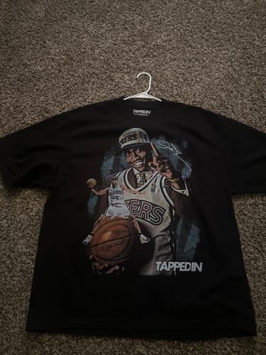 Customer photo review of "97 ROTY" Iverson T-Shirt