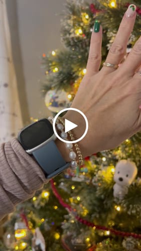 Customer video review of juno bracelet (4mm)