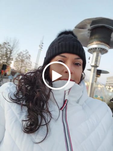 Customer video review of Onyx Silk Lined Cashmere Beanie- PREORDER