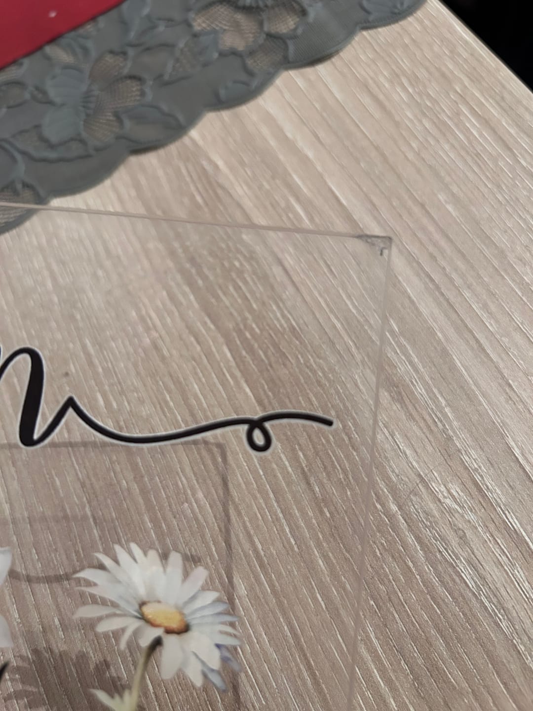 Customer photo review of >D'abord maman Maintenant mamie< Fleurs d'anniversaire jardin | Personalisiertes Acrylglas Fête des mères