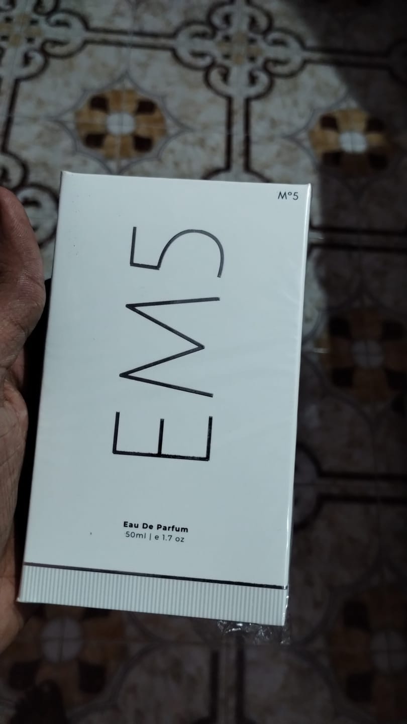 Customer photo review of EM5™ Afgano Perfume EDP Spray for Men | Amber Smoky Oud Fragrance Accords | Luxury Gift for Men | Variants Available: 50 ml Spray / 15 ml Spray