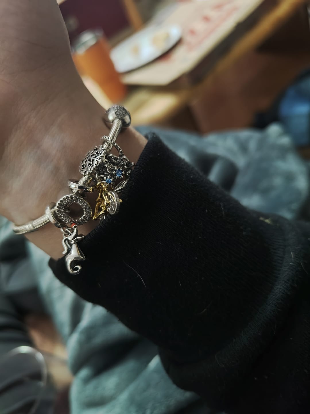 Customer photo review of Pulsera Luna Llena