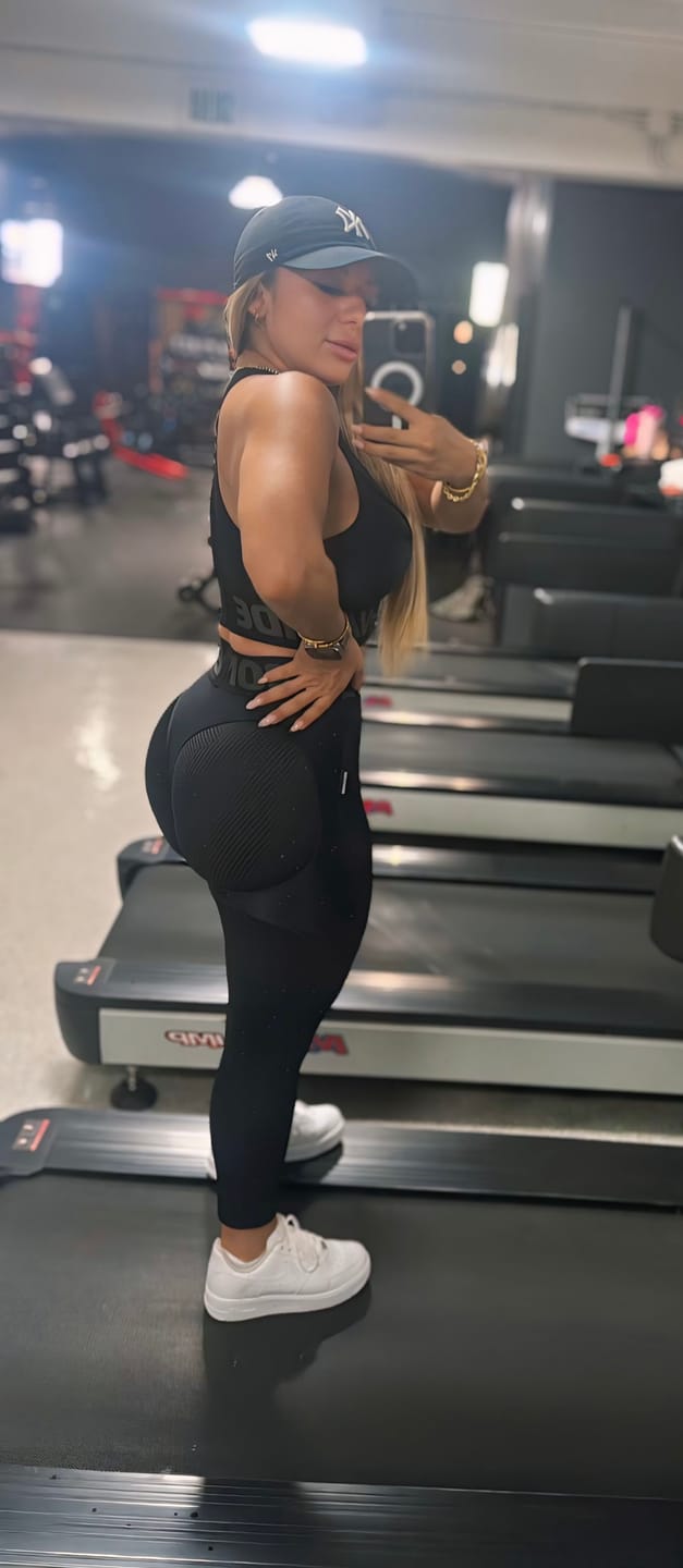 Customer photo review of Leggings Extra Sex Push-Up Black Skin