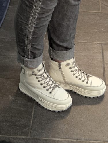 Customer photo review of Element White