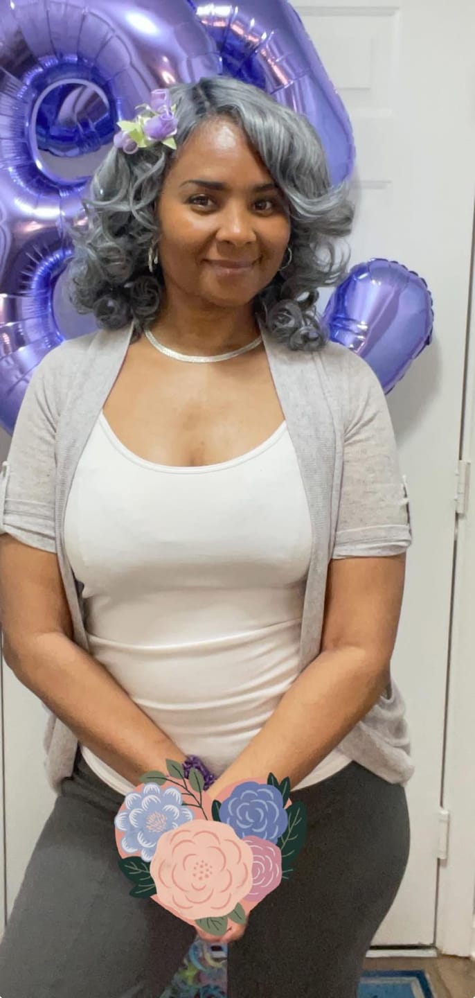 Customer photo review of Sensationnel Dashly Salt & Pepper Synthetic Hair 4" Deep Part HD Lace Front Wig - SP LACE UNIT 3