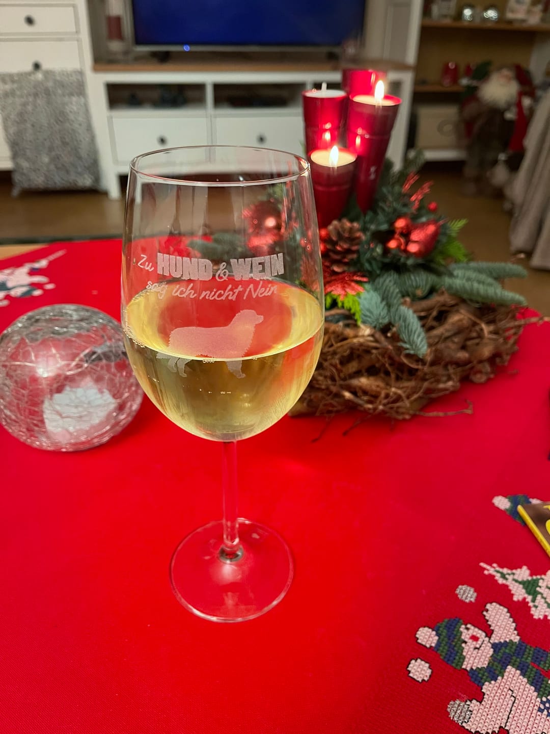 Customer photo review of Zu Hund und Wein sag ich nicht nein - Individuelles Weinglas