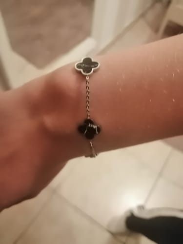 Customer photo review of Clover Marmor Armband | 18K vergoldet