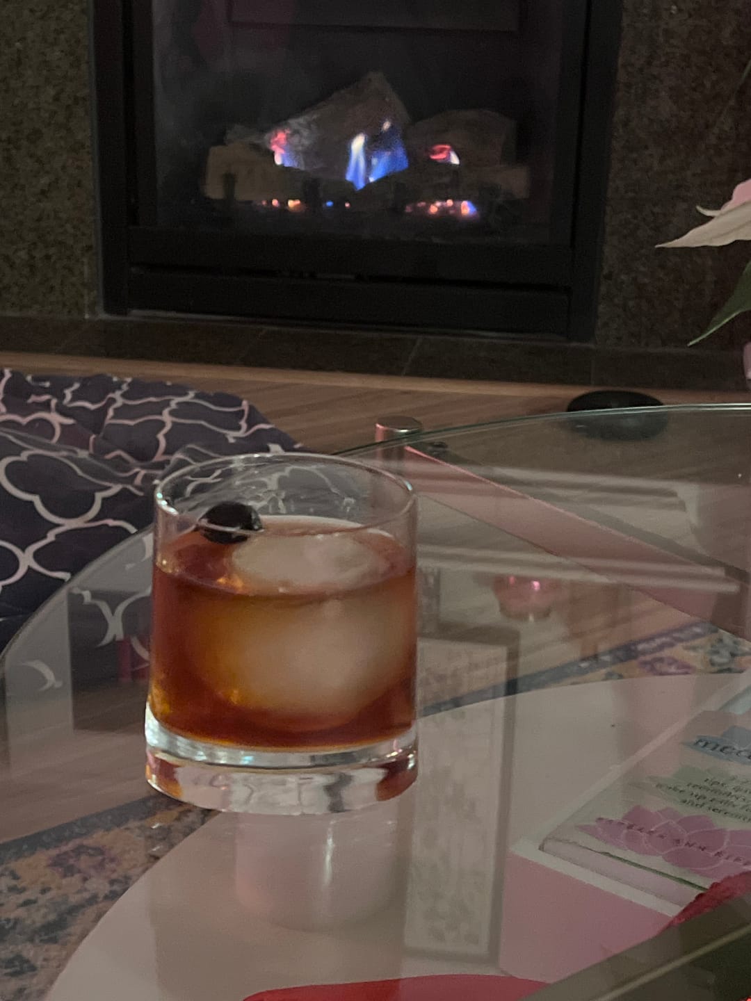 Customer photo review of Antarctic Clear Ice Maker (Sphere & Cube)