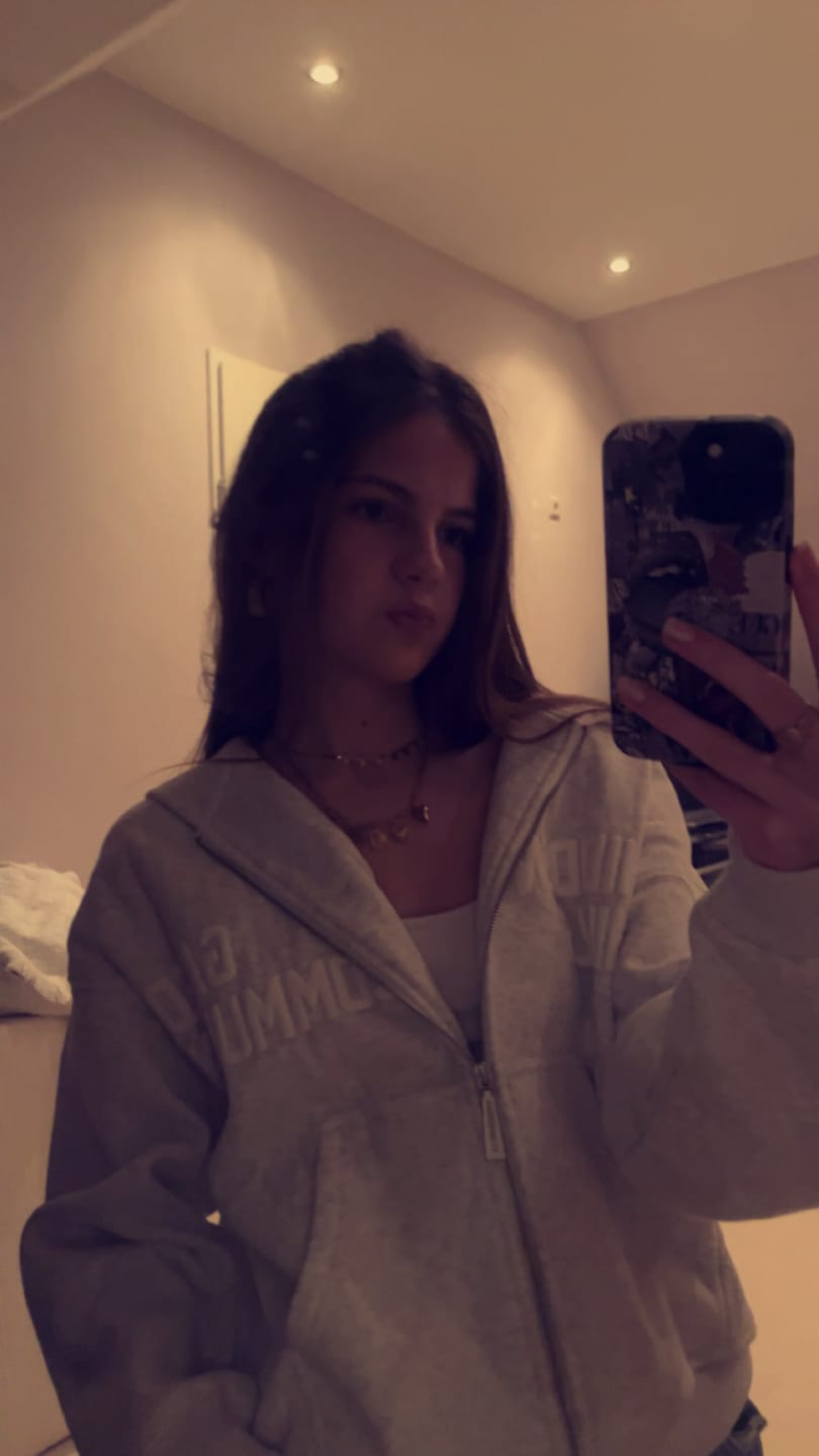 Customer photo review of GATED COMMUNITY ZIP HOODIE LIGHT GREY