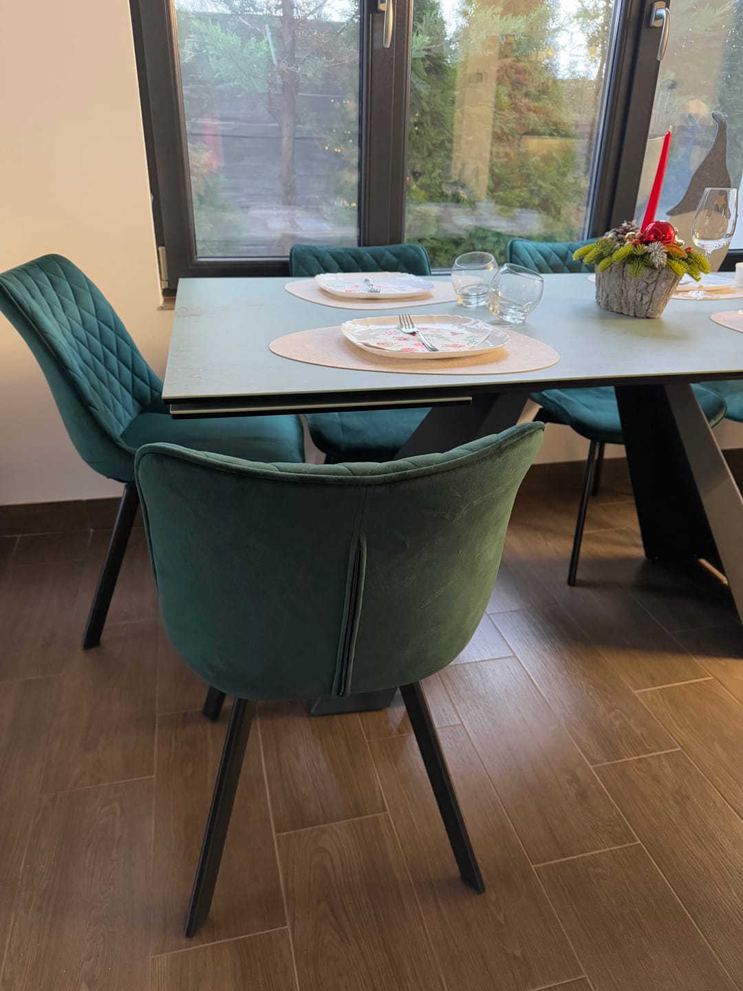 Customer photo review of Scaun tapitat K520, verde/negru, stofa catifelata, 45x63x80 cm