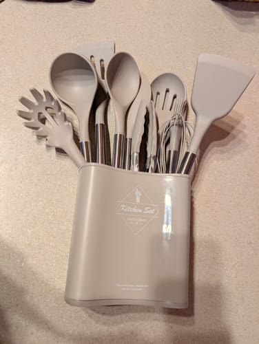 Customer photo review of Lyon Silicone Kitchen Utensils Set