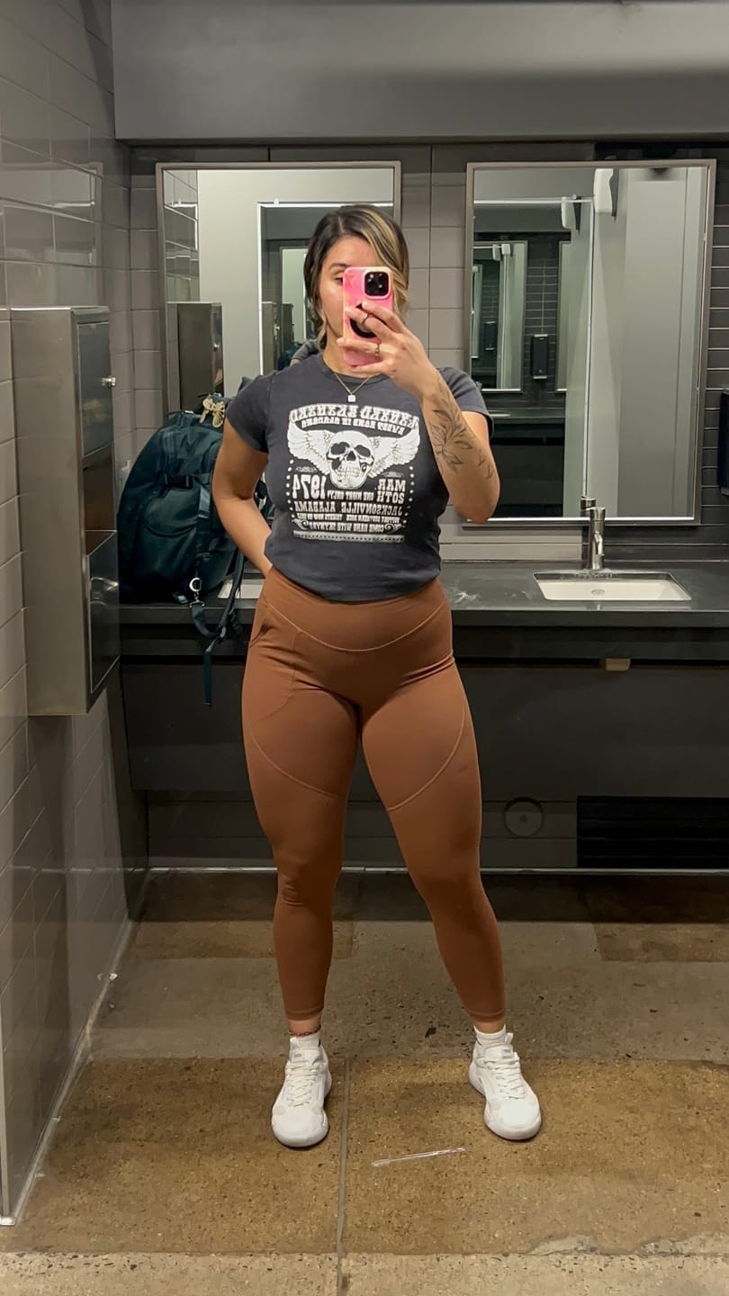 Customer photo review of CONFIDENCE NUDE LEGGINGS