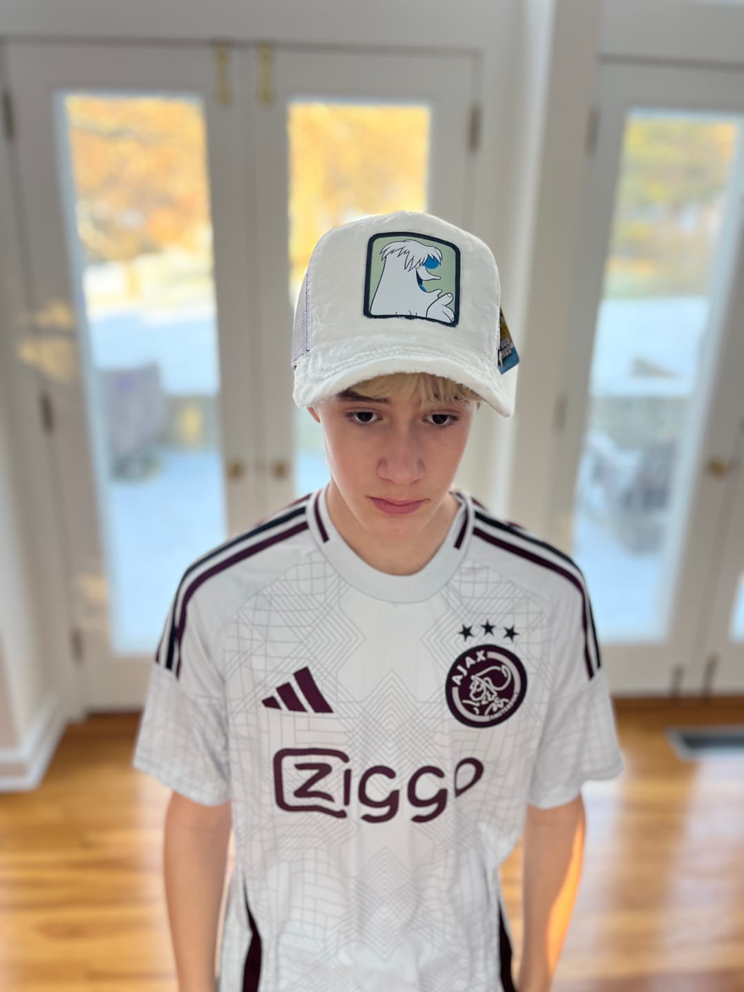 Customer photo review of OVERLORD X Looney Tunes: Abominable Snowman Hugo Trucker Cap