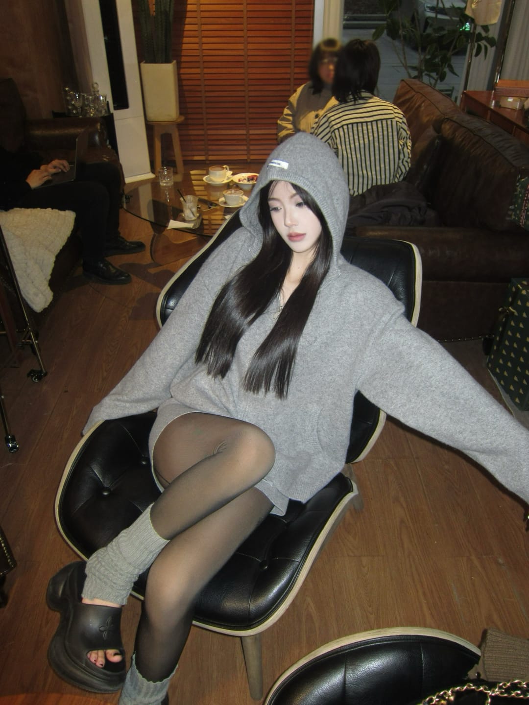 Customer photo review of WARDEN EDGE Oversized Hoodie & Shorts Set - Streetwear-Inspired Design