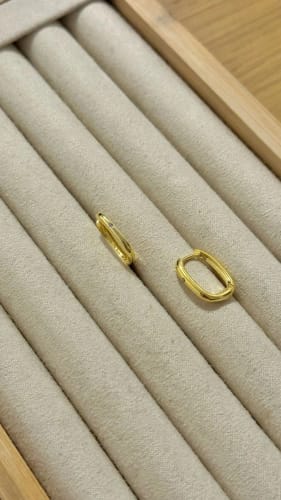 Customer photo review of Square Hoop Earrings