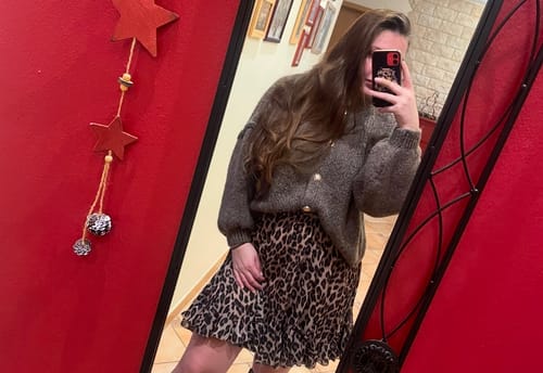 Customer photo review of Emelie Strickjacke -  Coffee