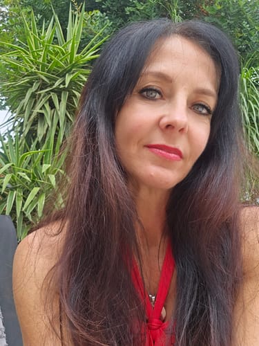Customer photo review of Cowgirls Sulfate-Free Shampoo With Biotin