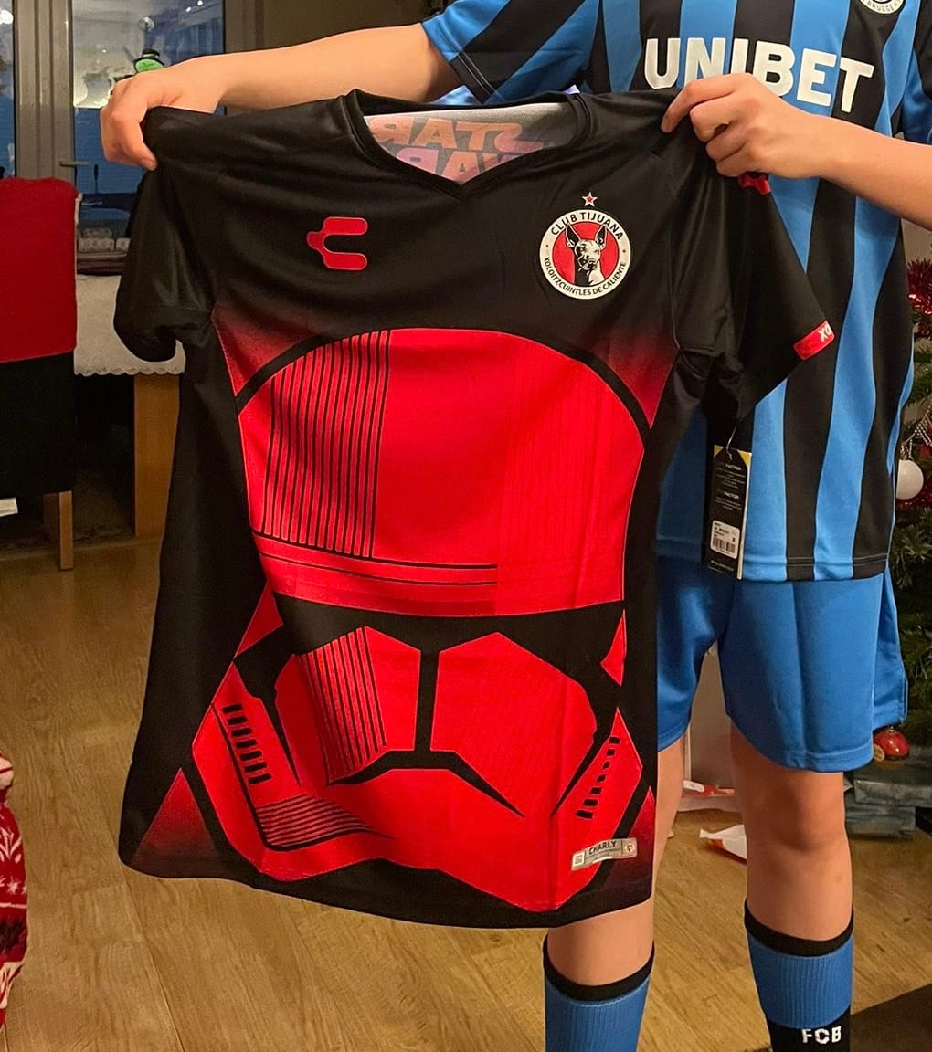 Customer photo review of Mens Secret Football Shirt