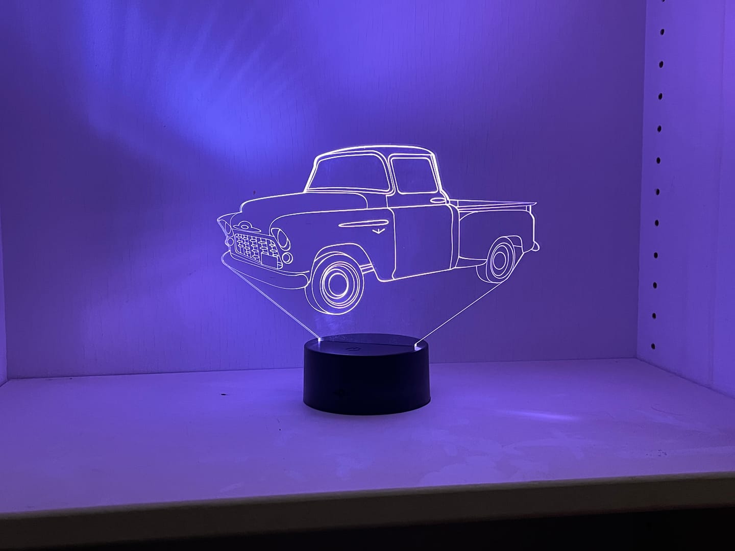 Customer photo review of Old Pickup Truck - 3D Optical Illusion Lamp