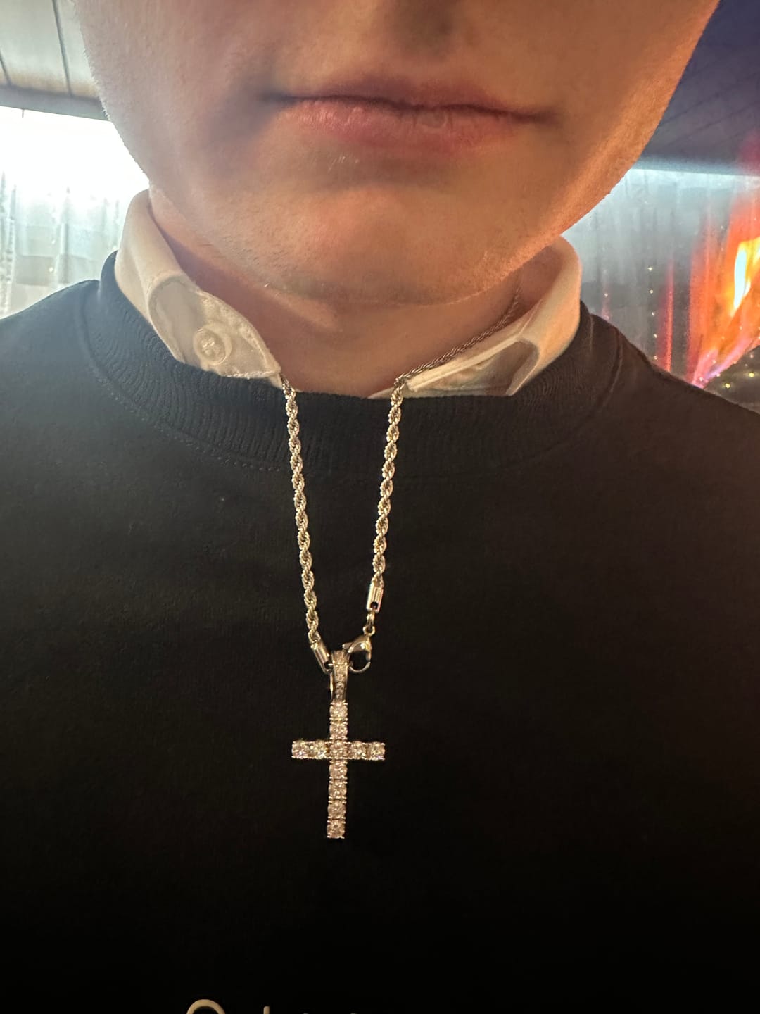 Customer photo review of CROSS PIECE PENDANT. - WHITE GOLD