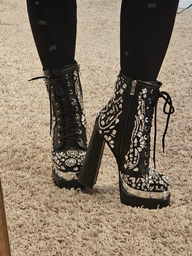 Customer photo review of LILYBELL-BLACK PLATFORM BOOTIE
