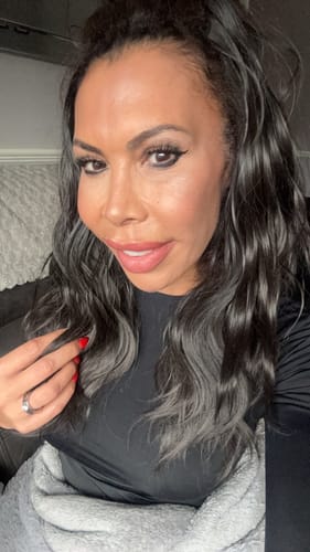 Customer photo review of 14" Wavy Clip In Hair Extensions