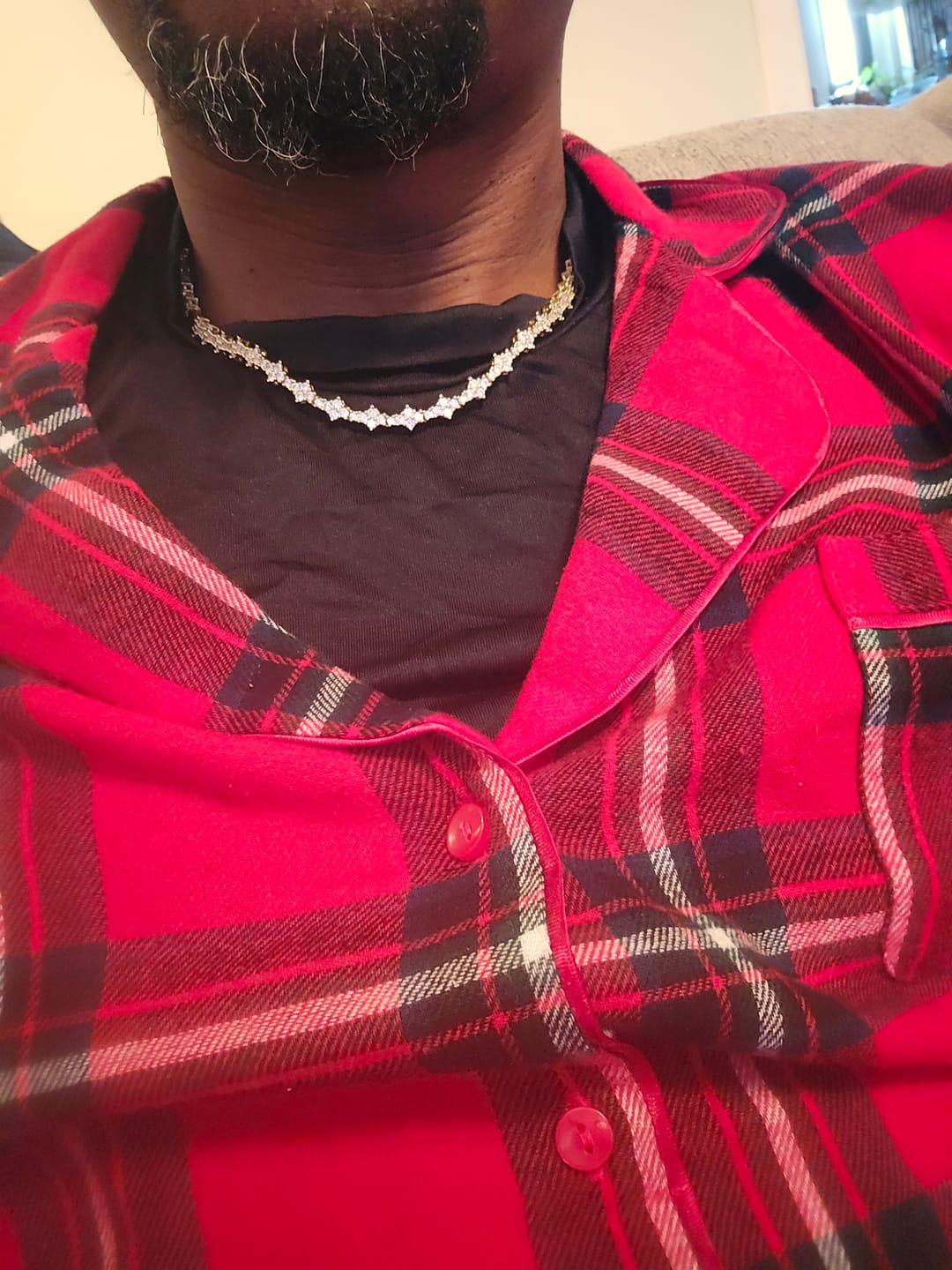 Customer photo review of 3MM HONEYCOMB CHAIN – GOLD