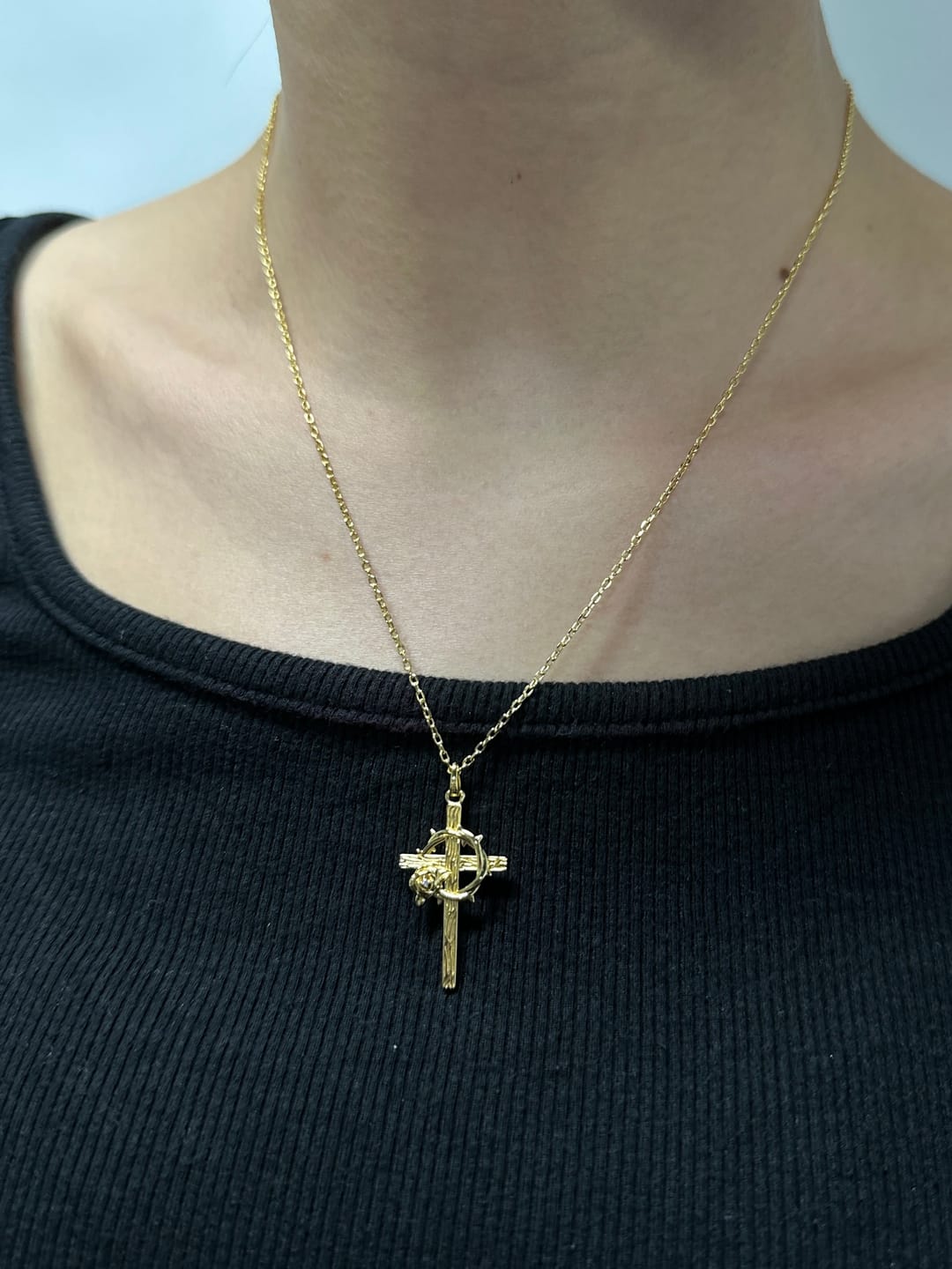Customer photo review of Crown of Thorns Rose Cross Pendant Necklace