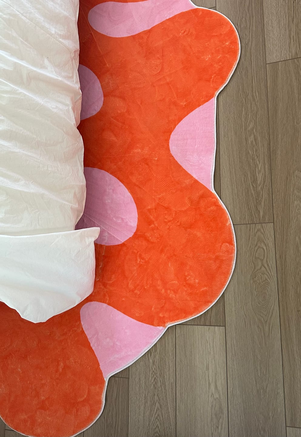 Customer photo review of Irregular Orange Moss Design Rug by Johann Banta