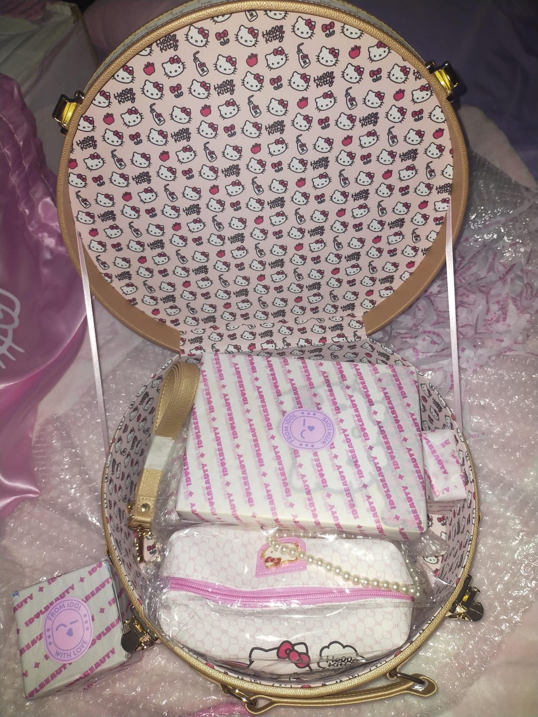 Customer photo review of Colección Completa | Hello Kitty