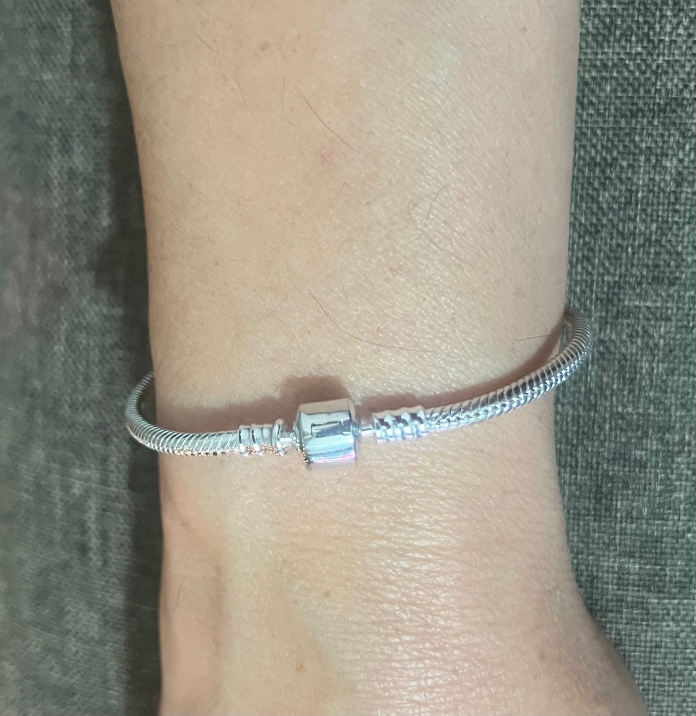 Customer photo review of Pulsera Cola de Raton