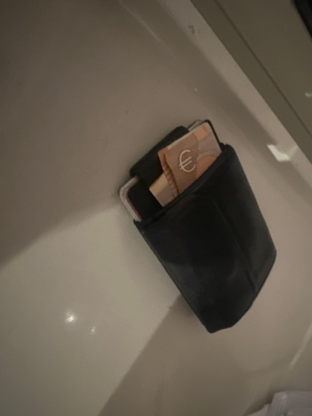 Customer photo review of Nano Boy Pocket card holder wallet with leather coin pocket