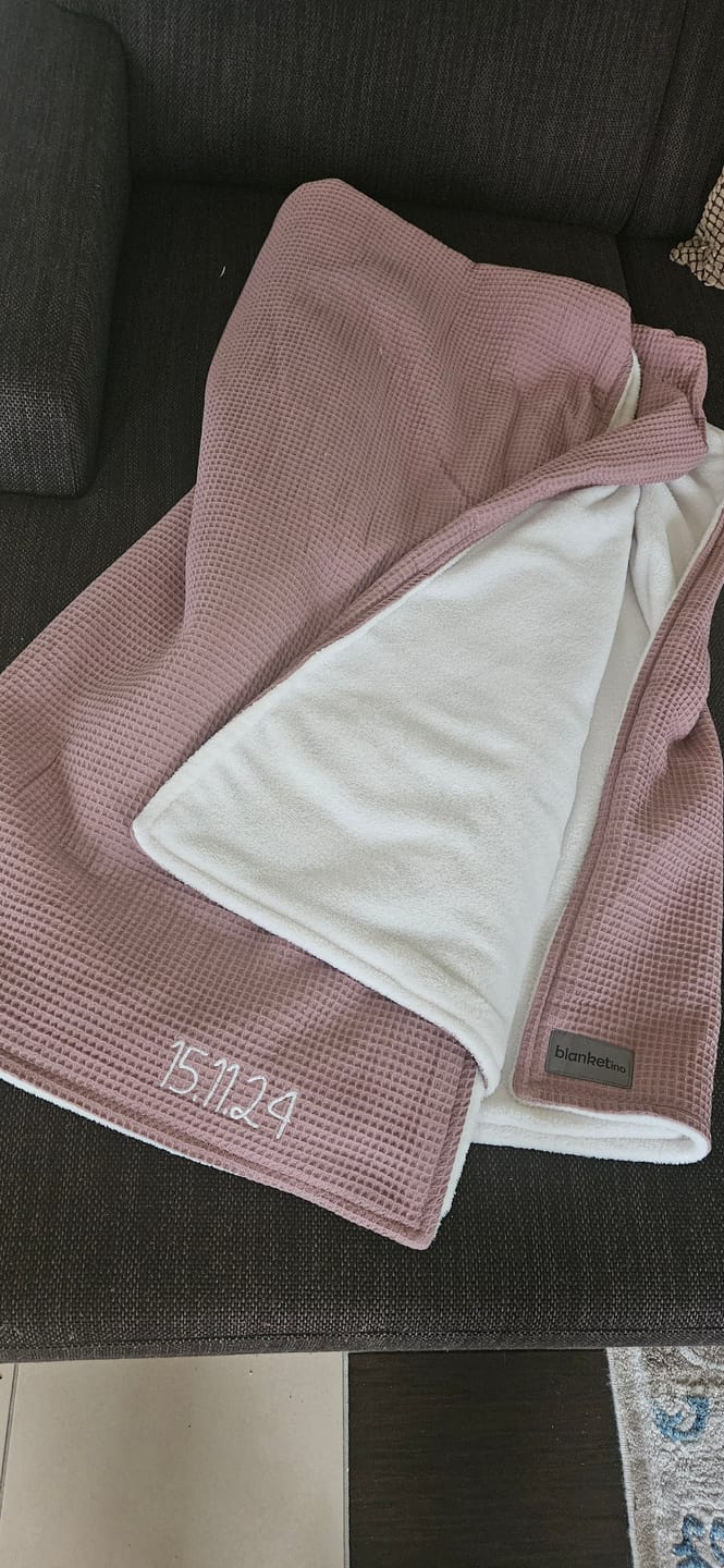 Customer photo review of Kuscheldecke "Vollkommen"  Altrosa • Sandweiß