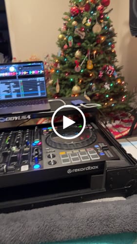 Customer video review of Odyssey 810GSFLX10M I-Board Flight Case with Glide Style Laptop Platform and Wheels for Pioneer DDJ-FLX10