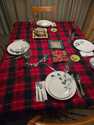 Customer photo review of Belleek Living Eucalyptus 16 Piece Set