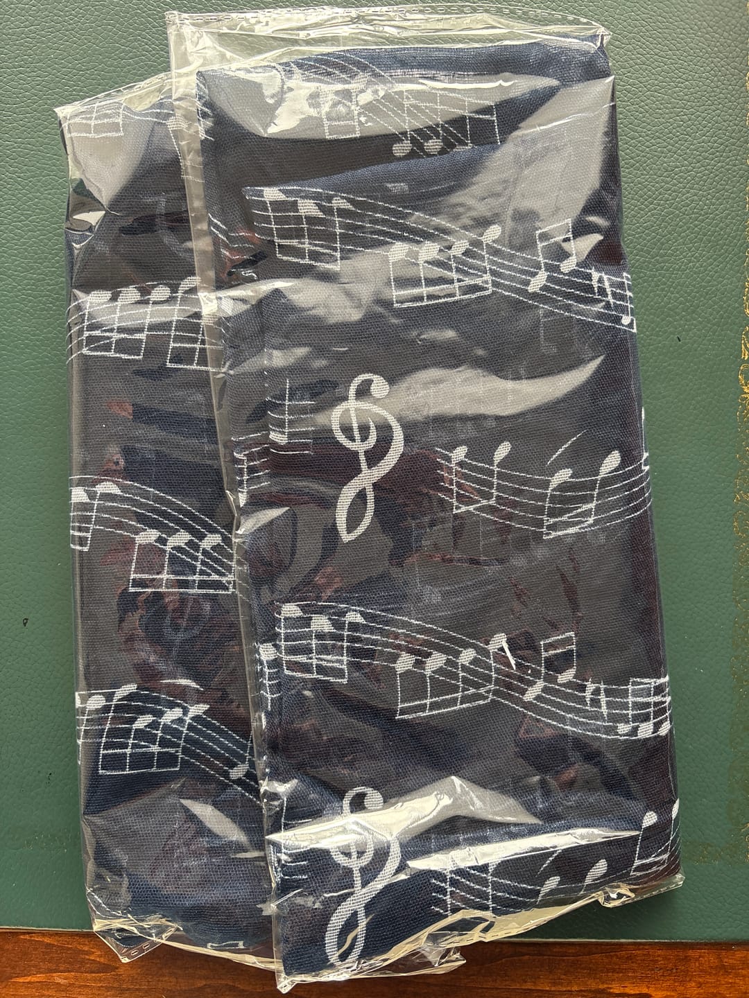 Customer photo review of Stilvolle Musiker Loop-Schals