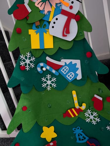 Customer photo review of Felt Christmas Tree - Montessori Kids Toy