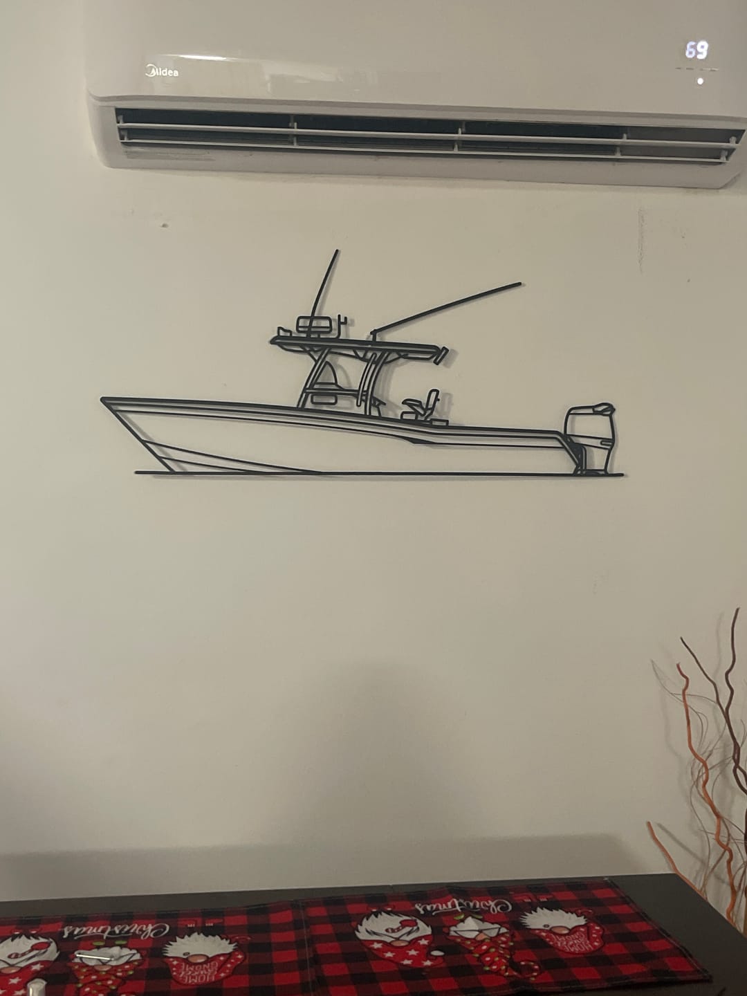 Customer photo review of 306 Silhouette Metal Wall Art