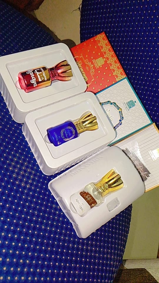 Customer photo review of 3 Pcs Attar Set Shanaya, White Oudh And Oudh Al Hashmi 5.5 Ml Each