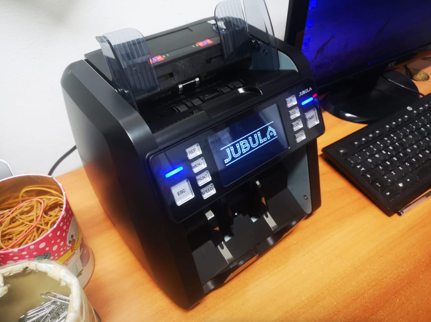 Customer photo review of Jubula MV-550 Banknote Value Counter