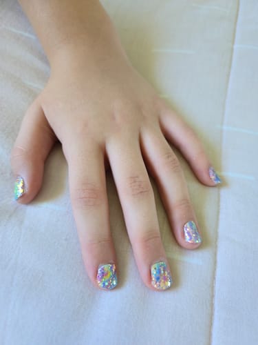 Customer photo review of KIDS Jawdropper | Nail Polish Wraps