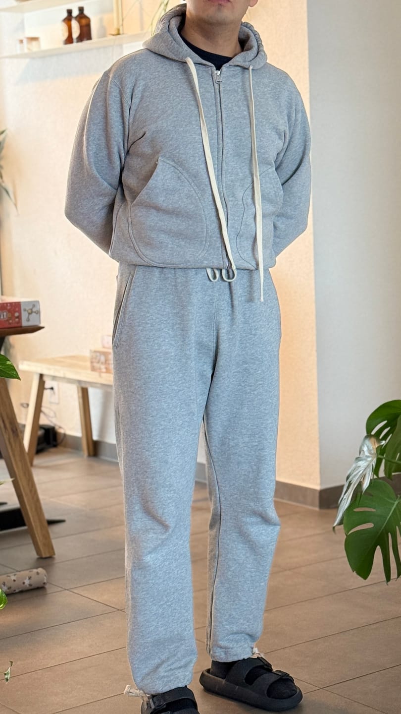 Customer photo review of 17.6 oz Heavyweight Terry Sweatpants - Gray