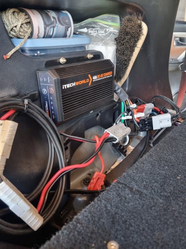 Customer photo review of iTECHDCDC40 12V/24V 40A DCDC & MPPT Battery Charger