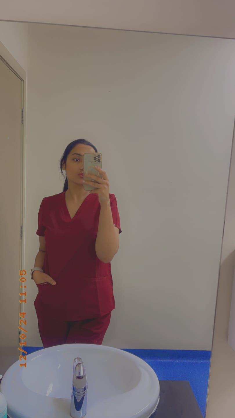 Customer photo review of LUCY Jogger Scrub Pants (Original SLTECH™ fabric) - Maroon