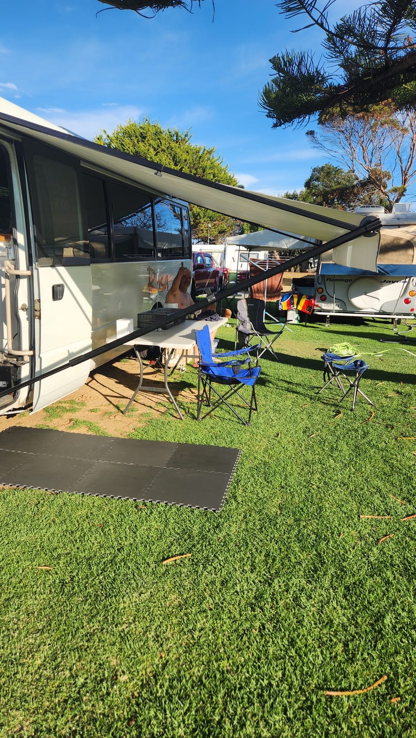 Customer photo review of Awnlux Retractable Roll-Out Caravan Awning W-5600NC