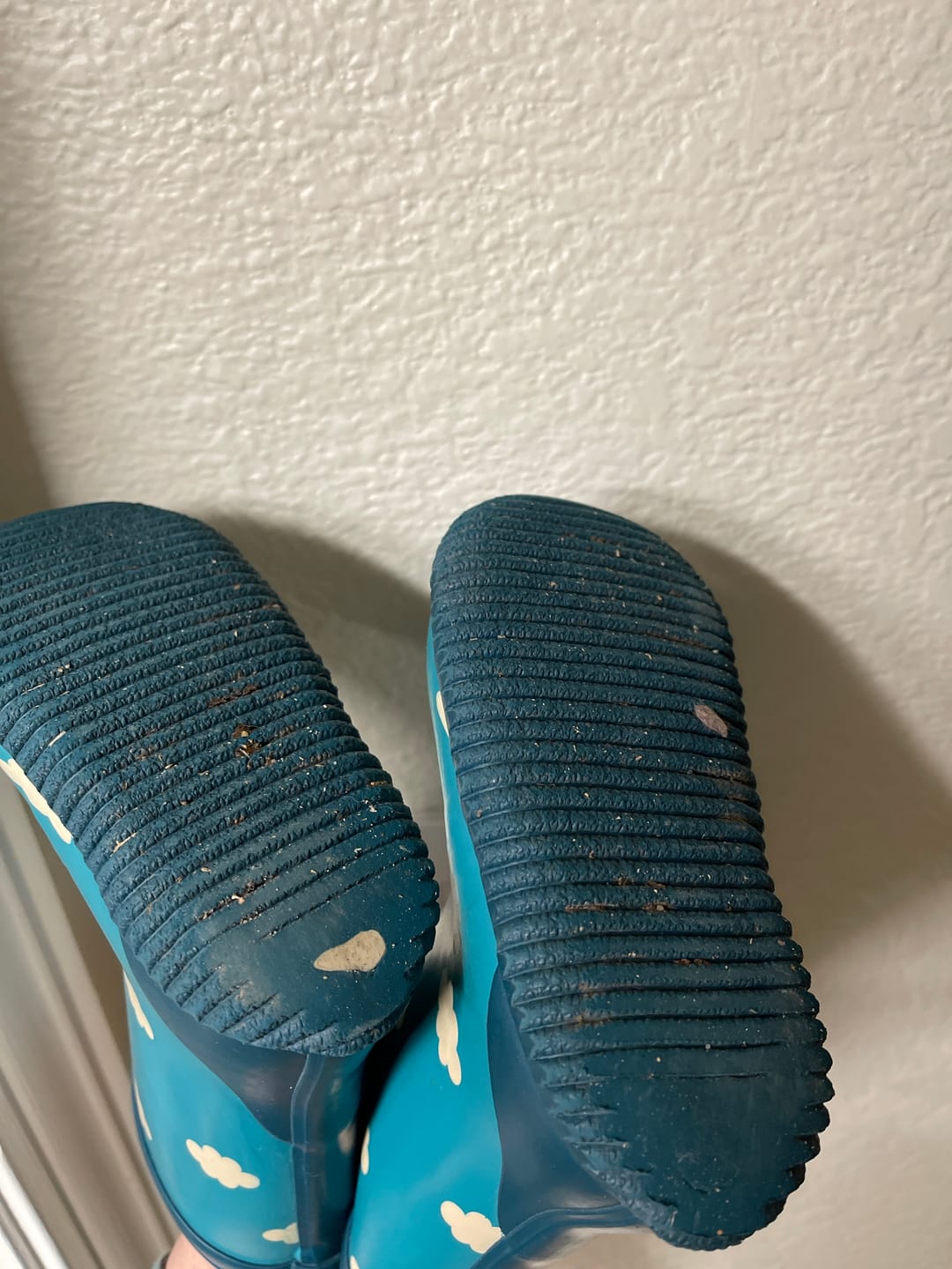 Customer photo review of Blue Clouds Classic Wellington Fair Rubber Natural Waterproof Boots