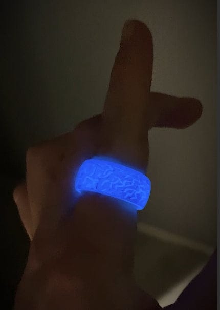 Customer photo review of FREE Today: Night Crack Energy Glow Ring