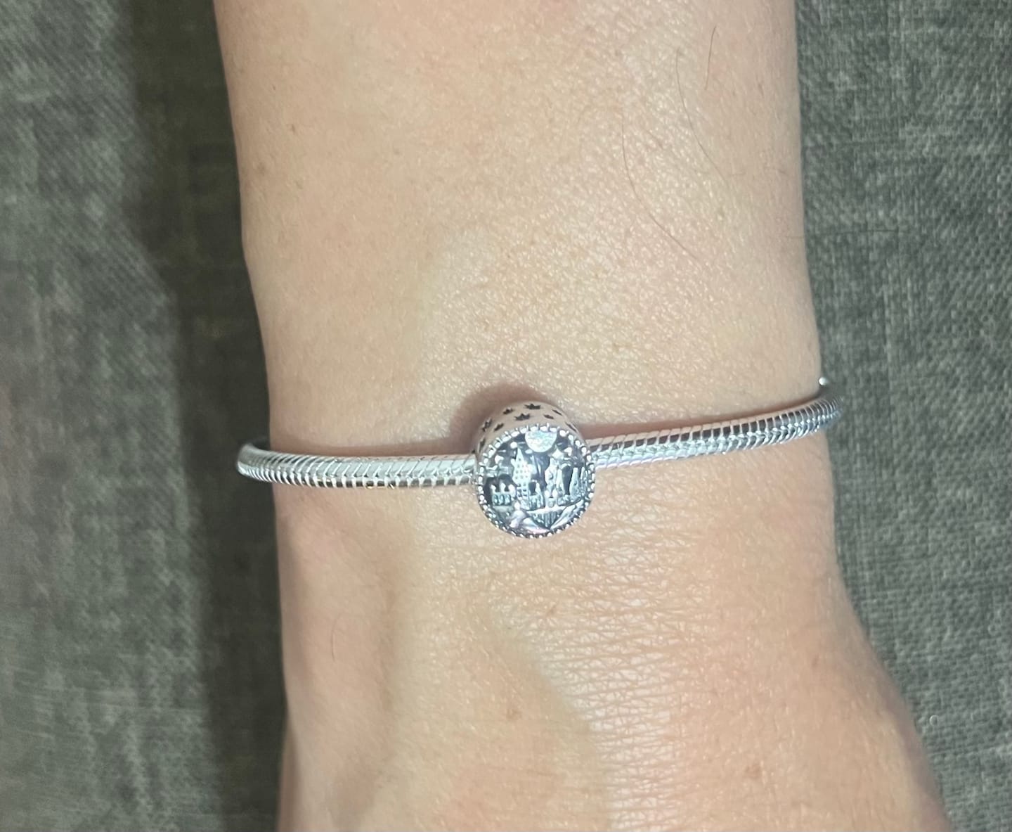 Customer photo review of Charm Castillo Hogwarts "Mundo Magico"